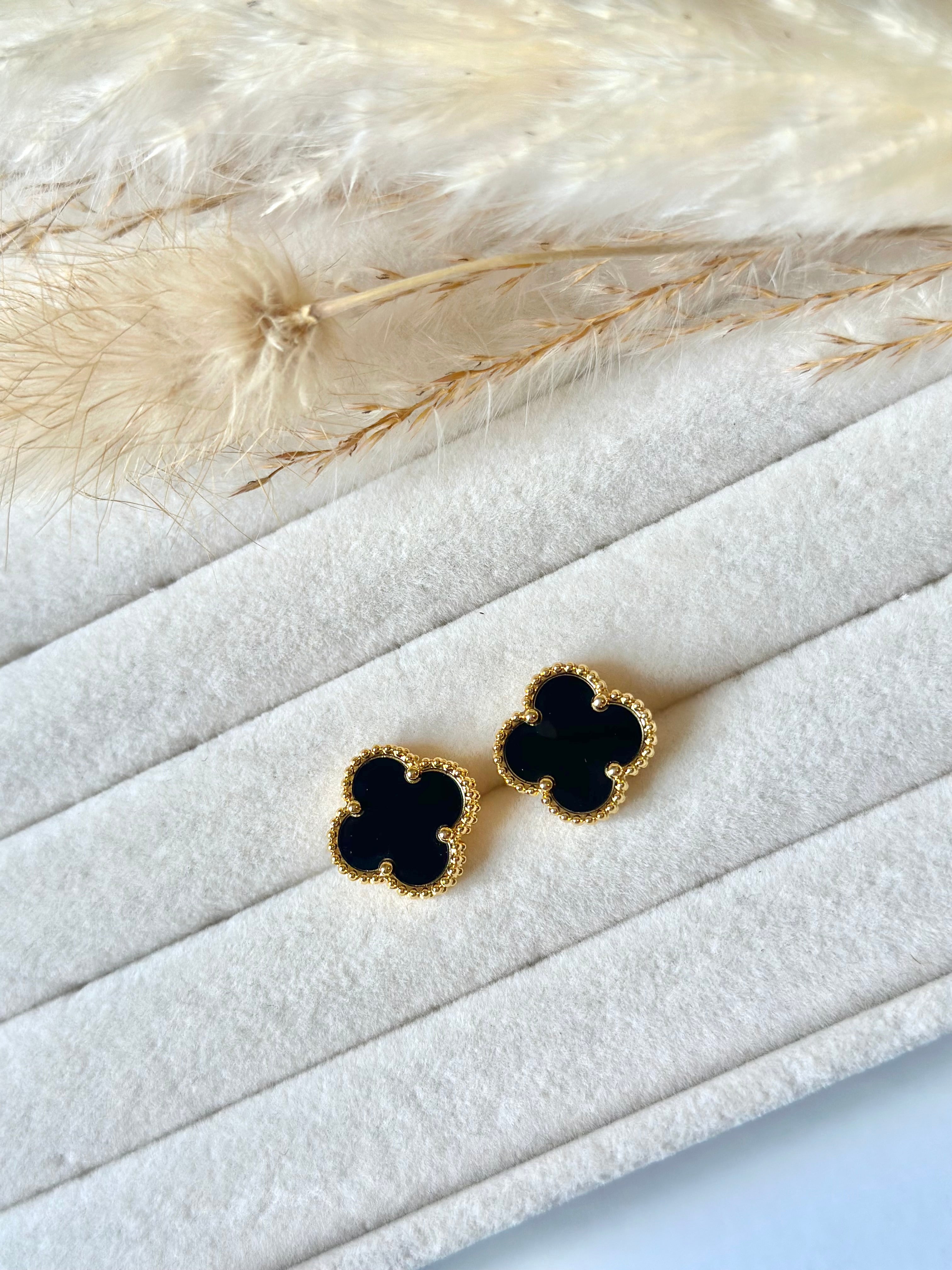 Pendientes Van Cleef Alhambra Vintage Negro