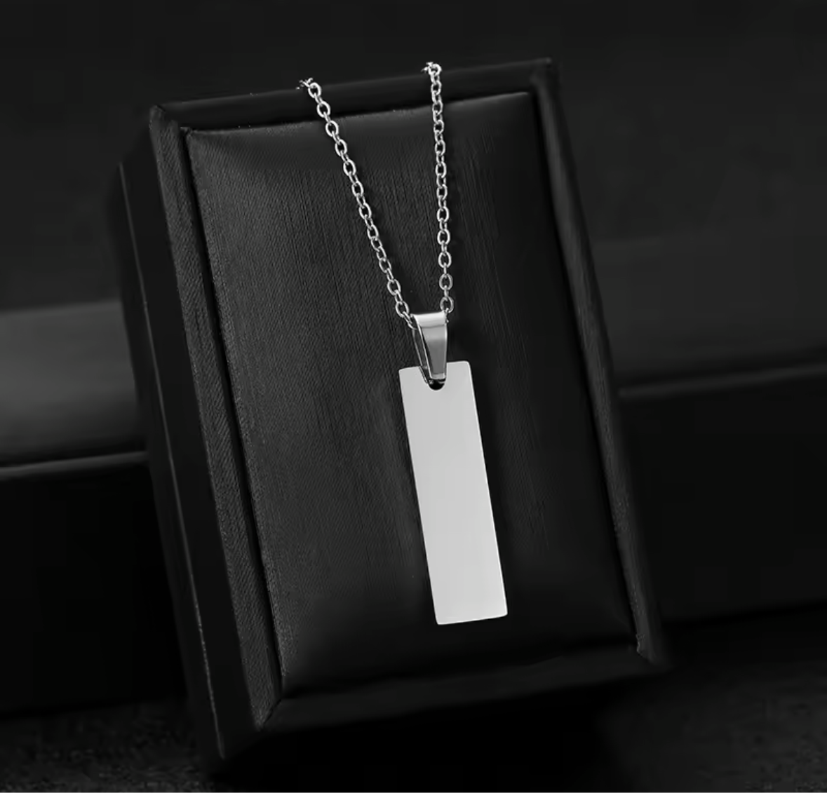 Collar Grabable Con Placa Pequeña en Acero Inoxidable