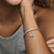 Charm colgante en plata de ley Estrella de Mar Tropical y Concha