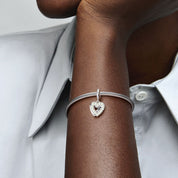 Charm Colgante MOM Doble Corazón Blanco Anacarado